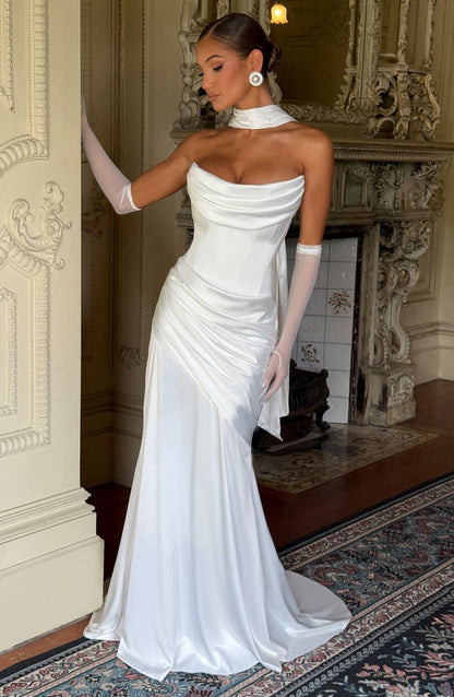 Elegant Ruched Satin Strapless Bridal Gown Vintage Inspire Floor-Length Train Wedding Dress DP8428
