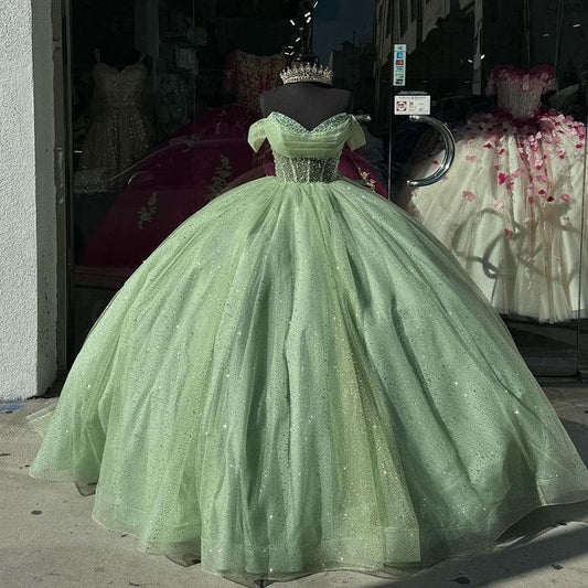 Elegantes, schulterfreies A-Linien-Ballkleid in Salbeigrün für Sweet 16 Quinceanera-Abendkleider, Geburtstagskleid, Abendkleid, Ballkleid DP6524