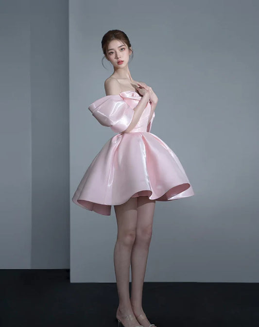 Süßes rosa schulterfreies kurzes A-Linien-Partykleid Cocktailkleid Homecoming-Kleid DP6492