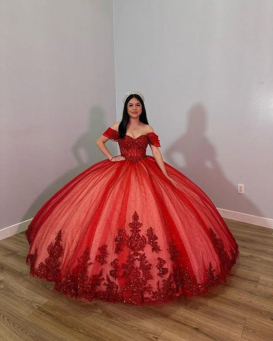 Wunderschönes rotes, perlenbesetztes, herzförmiges, schulterfreies A-Linien-Tüll-Ballkleid für die 16. Quinceanera, bodenlanges Ballkleid, Geburtstagskleid, Abendkleid, Ballkleid, DP6466