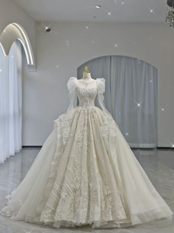 Vintage-inspiriertes Brautkleid mit Perlenapplikationen, romantisches Modell mit langen Ärmeln DP7018