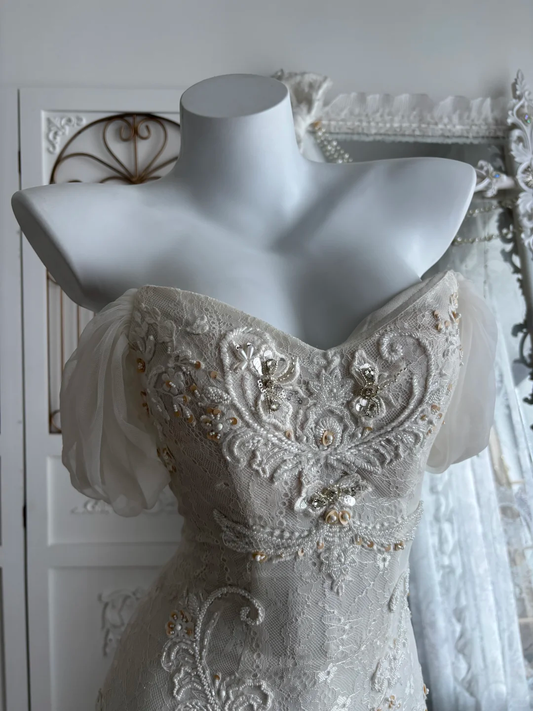 Vintage Off-the-Shoulder Sweetheart Mermaid Wedding Dress 3D Floral Lace Beaded Bridal Gown with Train DP8134