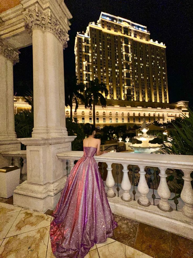 Glamouröses, lilafarbenes Glitzer-Ballkleid für Sweet 16 Quinceañera, DP7920