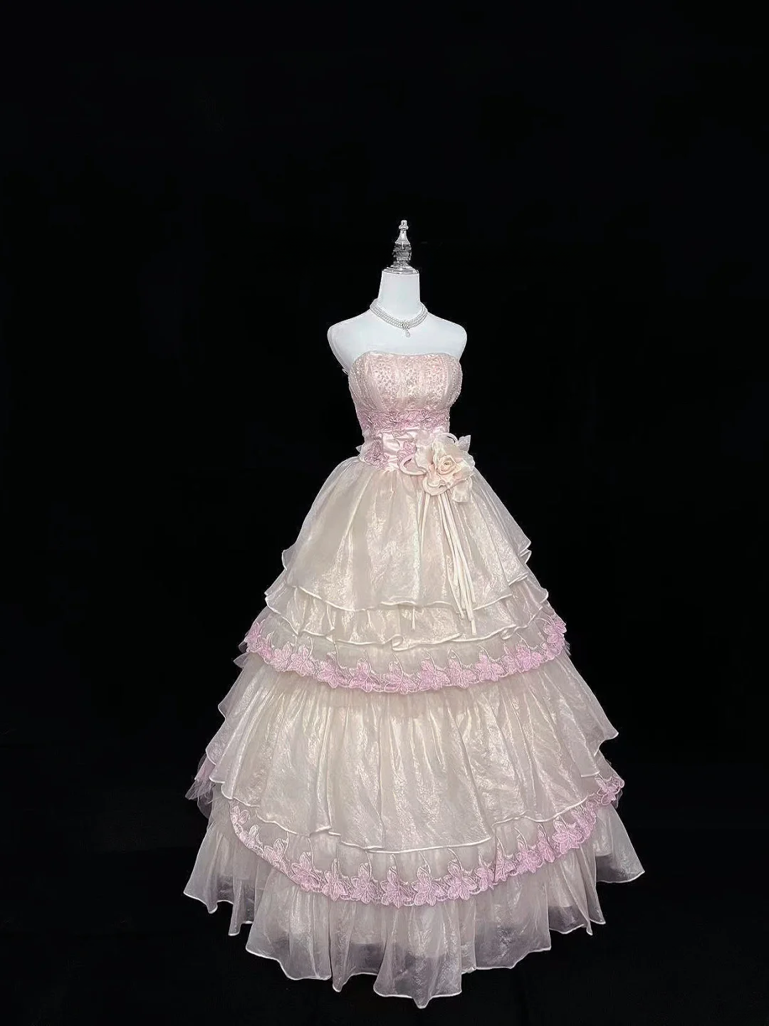 Glamorous Pink Lace Applique 3D Rose Strapless Tulle Sweet 16 Quinceanera Ball Gown DP7355