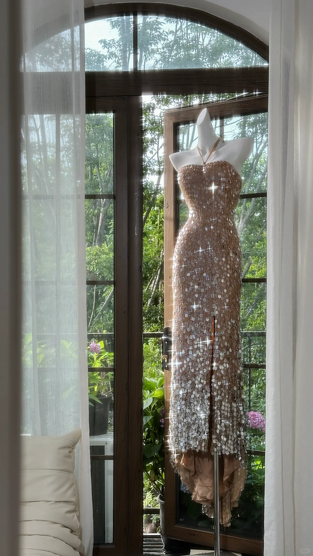 Gorgeous Glittering Sequined Halter-neck Sheath Prom Dress Evening Dress DP6319