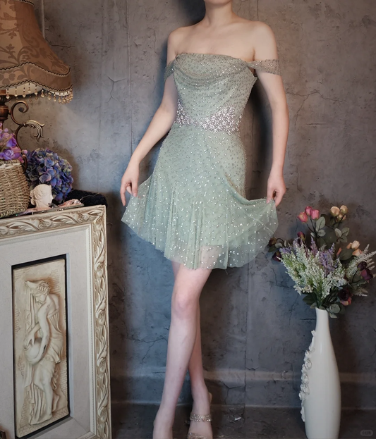 Vintage Light Green Off-the-shoulder Sparkling Beaded Design A-line Short Homecoming Dress DP6056