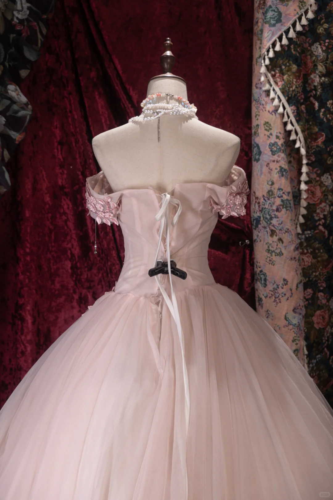 Elegant Pink Off-the-Shoulder Floral Lace Appliques Sweet 16 Quinceanera Ball Gown DP8339