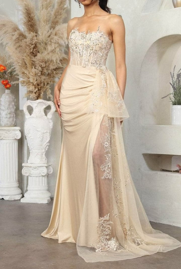 Elegant Champagne Strapless Lace Applique Mermaid Evening Dress DP8534