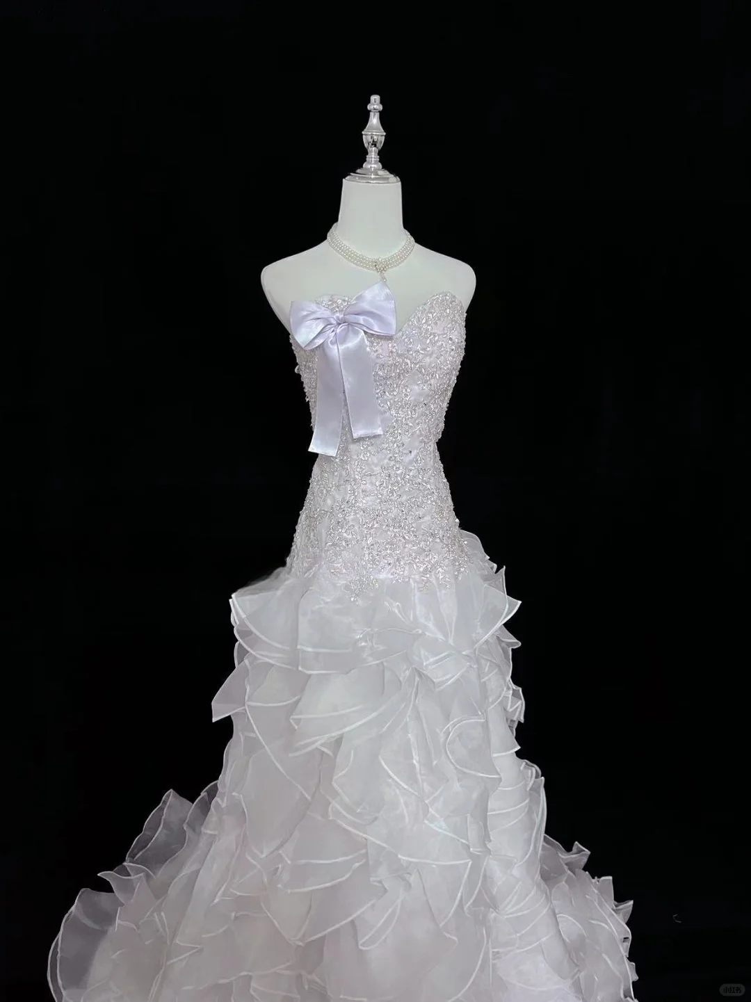 Elegant Lilac Strapless Mermaid Beaded Ruffled Tulle One-Shoulder Bow Evening Gown DP7368