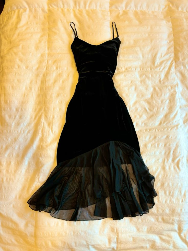 Classy Spaghetti Straps Sheath Black Velvet Long Party Dress, DP3782 – DSProm