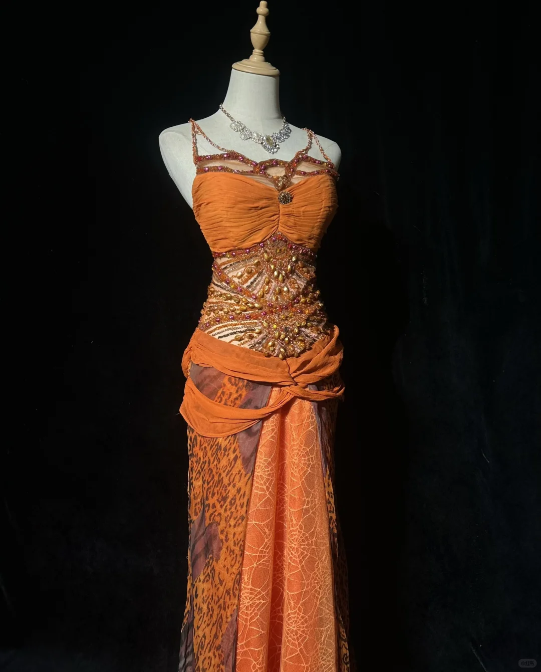 Vintage-Inspired Orange Spaghetti Strap Beaded Embellishment & Leopard Print Prom Dress DP7282