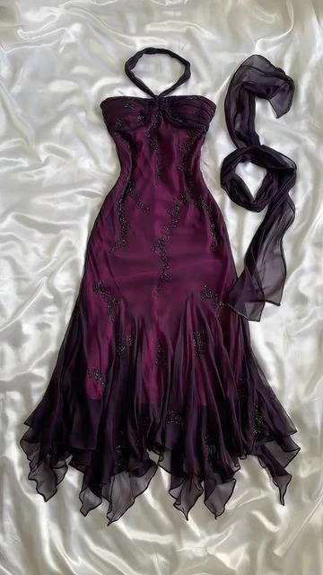 Robe de soirée vintage violet foncé à volants et perles, col licou, charmante, DP2277