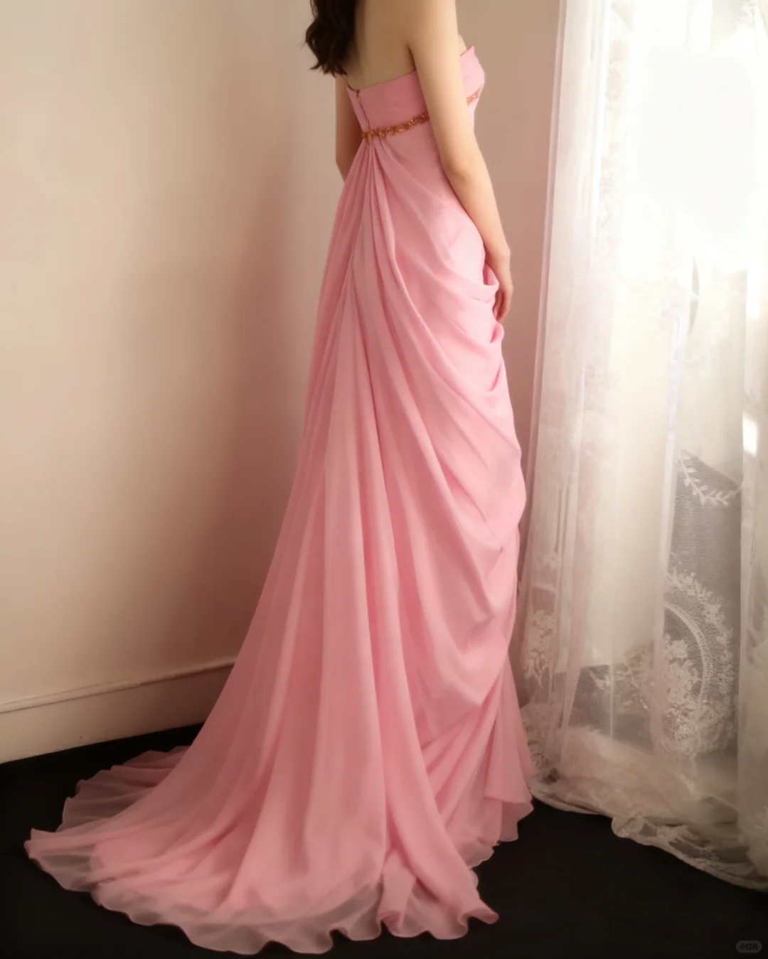 Glamorous Pink Chiffon Halter-Neck Ruched Bodice Prom Dress DP7649