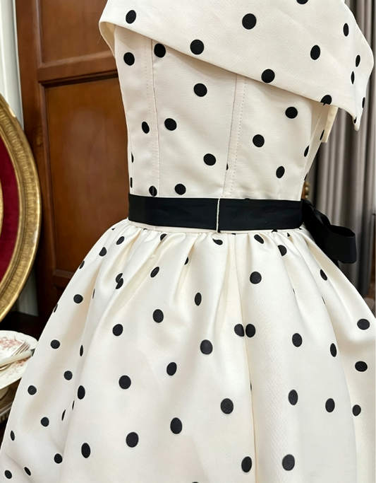 Elegant White Black Polka Dot Strapless A‑Line Satin Bow Sash A-Line Homecoming Dress DP8847