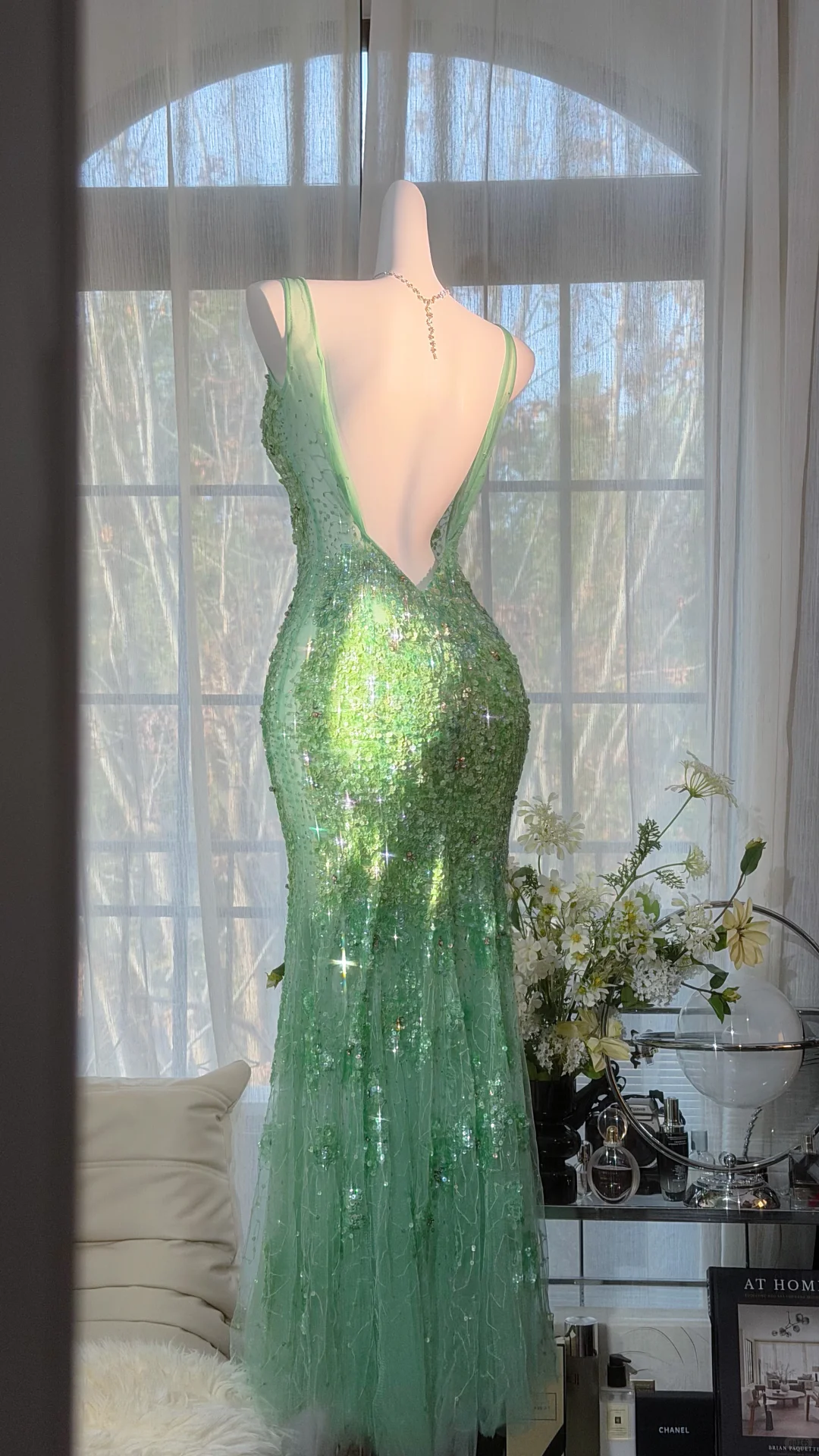 Glamorous Mint Green Sequin Mermaid Prom Gown V-Neck Beaded Evening Dress DP8127