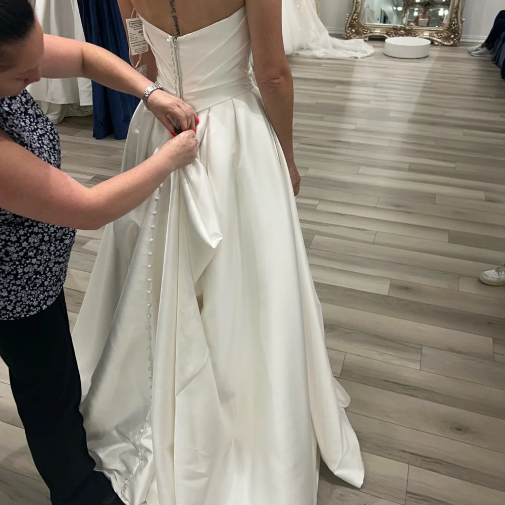Elegant Satin Draped Strapless Detachable Halter Scarf Wedding Dress DP8388