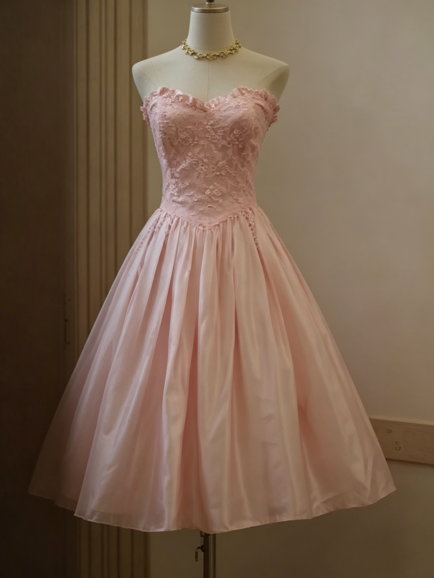 Vintage Pink Strapless Lace Bodice Sweetheart Tea-Length A-Line Homecoming Dress DP8377