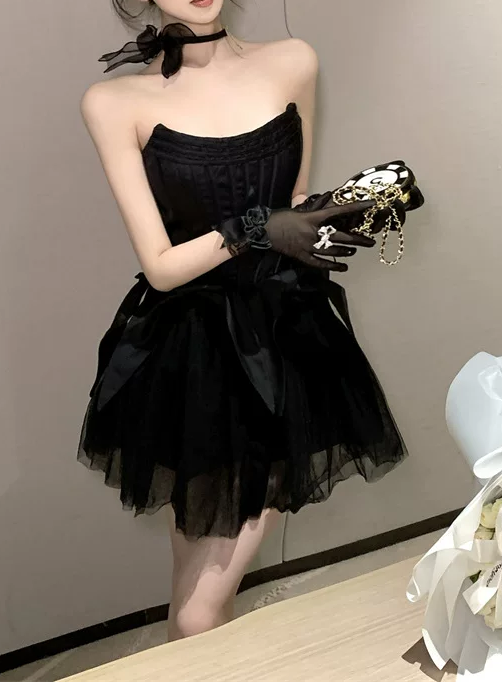 Elegant Black Strapless Tulle A-Line Homecoming Dress DP8807