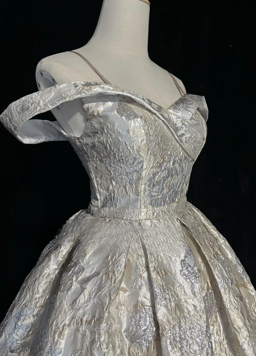 Chic Sliver Fit-and-Flare Off-Shoulder Brocade Homecoming Dress Party Dress Cocktail Dress DP7116