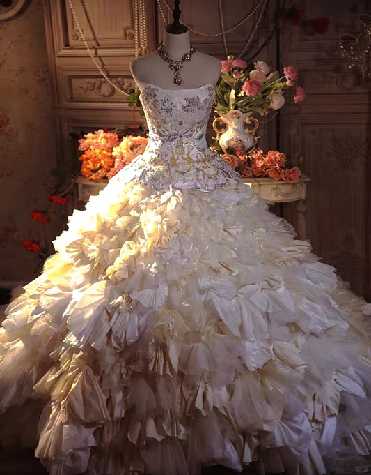 Vintage elfenbeinfarbenes trägerloses Ballkleid mit Perlenstickerei und Rüschen aus Tüll für Sweet 15 Quinceañera DP7557