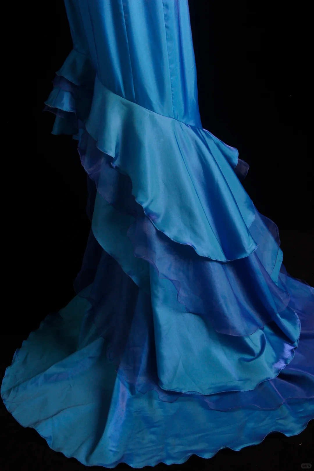 Vintage Blue Mermaid Spaghetti Straps Sequin Beaded Embroidery Evening Gown DP7375