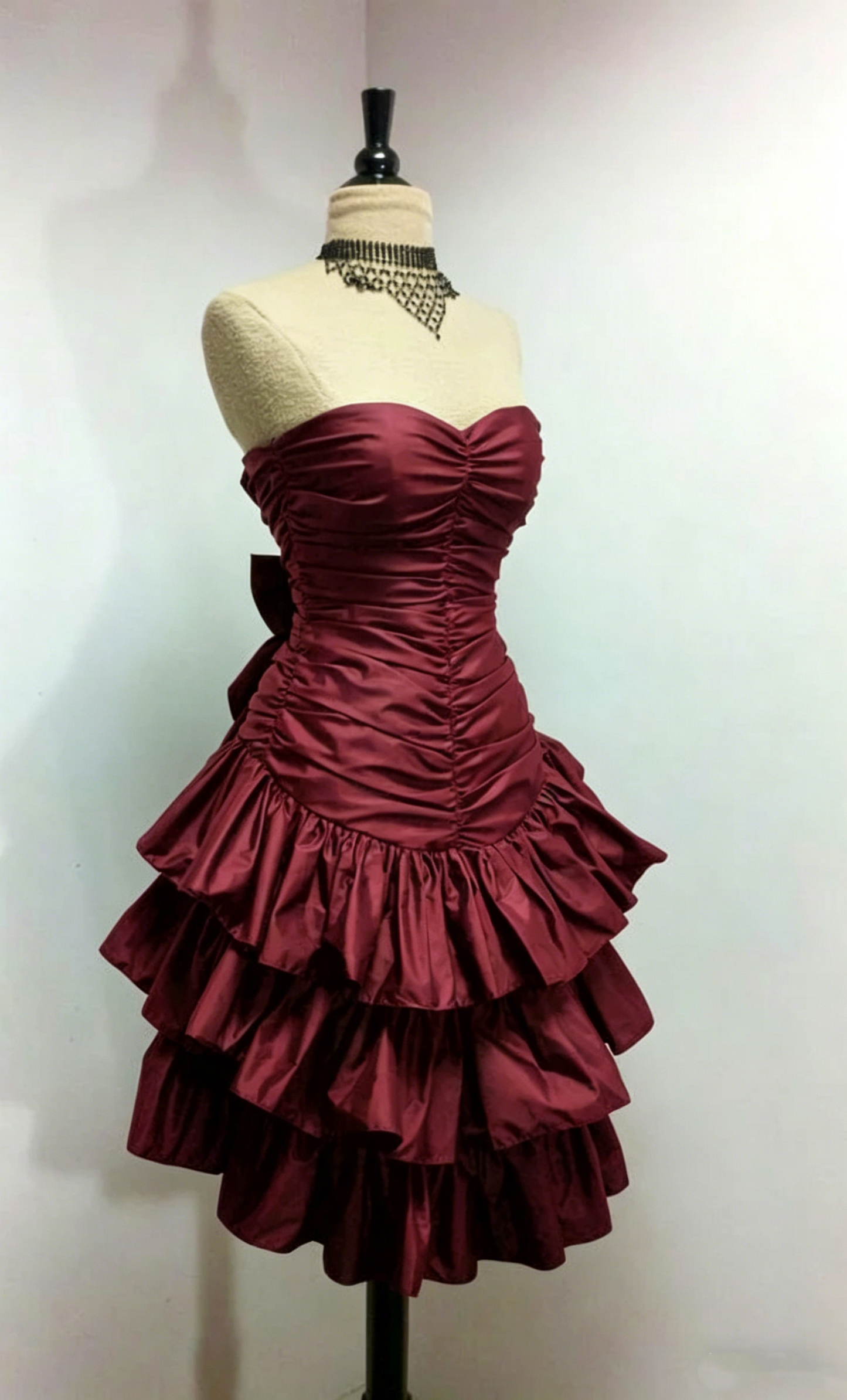 Robe de soirée bustier vintage plissée à volants étagés DP2584