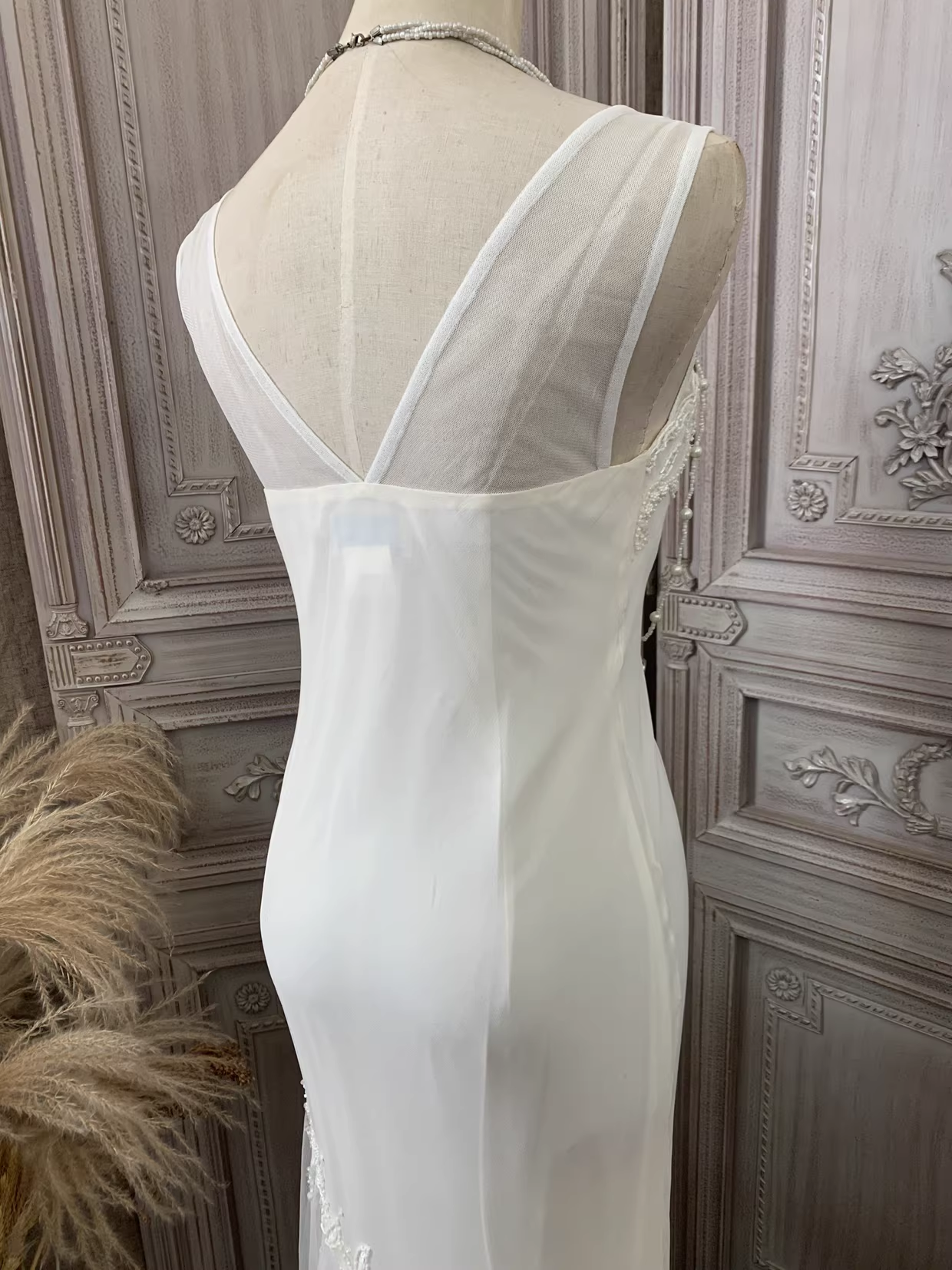 Vintage Ivory Sleeveless Mermaid Embroidery Tulle Wedding Dress DP7599