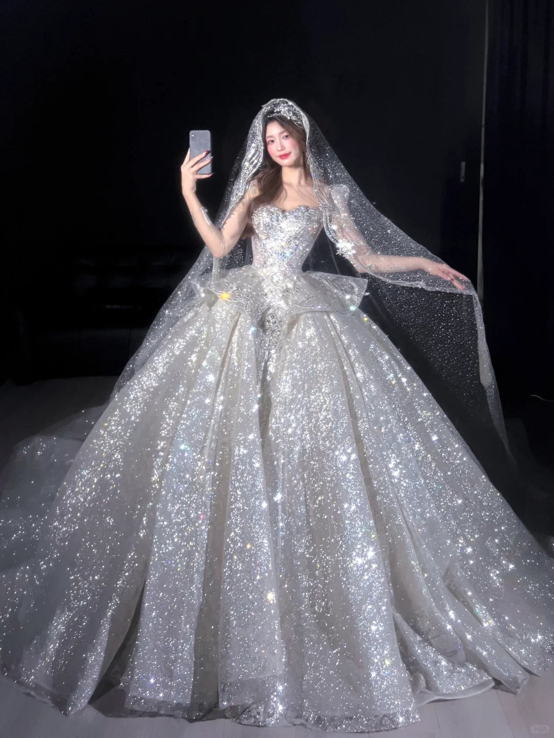 Robe de mariée bustier en tulle scintillant à sequins DP7128