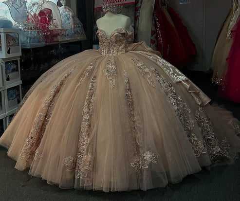 Robe de bal élégante rose à décolleté cœur, broderie perlée, épaules dénudées, en tulle, pour Sweet 15 ou Quinceañera DP7225