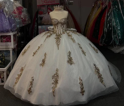 Robe de bal élégante en tulle brodé de perles, décolleté en cœur, pour Sweet 15 ou Quinceañera DP7224