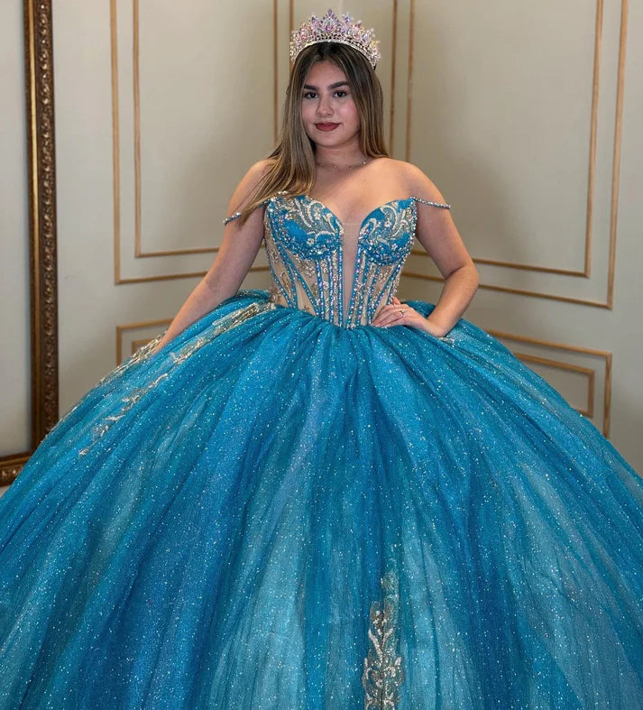 Elegantes blaues schulterfreies, perlenbesetztes Glitzertüll-Ballkleid mit Herzausschnitt für Quinceañeras DP7243