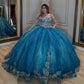Elegantes blaues schulterfreies, perlenbesetztes Glitzertüll-Ballkleid mit Herzausschnitt für Quinceañeras DP7243