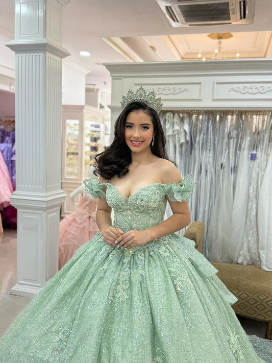 Glamouröses mintgrünes, appliziertes, schulterfreies Glitzertüll-Ballkleid für Quinceañera/Sweet 15 DP7196