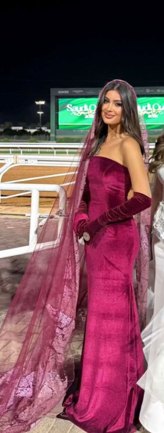 Chic Fuchsia Velvet Prom Dress Sheath Evening Gown Strapless Party Dress Long Formal Dress DP6877