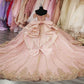 Robe de bal de quinceañera vintage rose à épaules dénudées, en tulle brodé de sequins dorés DP7228