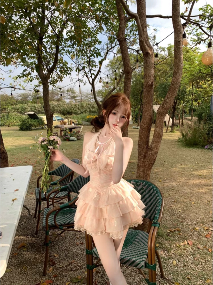 Vintage Pink A-Line Halter-neck Tiered Homecoming Dress Party Dress Cocktail Dress DP6708