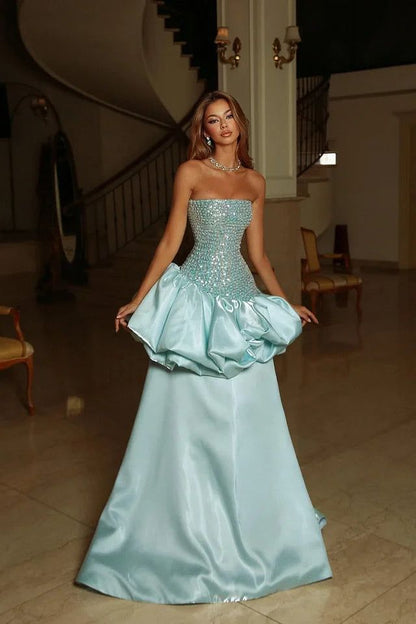 Robe de bal sirène glamour bleu clair sans bretelles en satin, corsage orné de perles, DP7907