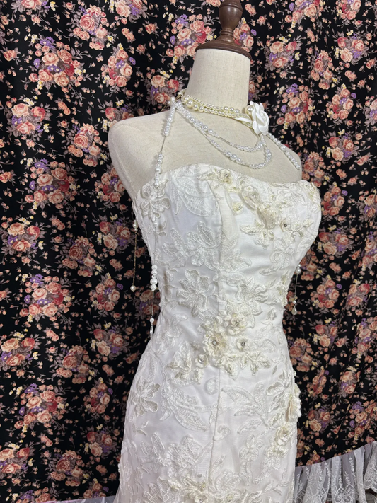 Glamorous Ivory Strapless Lace Applique Beaded Mermaid Wedding Dress DP7344