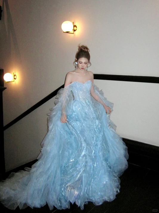 Wunderschönes glänzendes hellblaues trägerloses A-Linien-Tüll-Brautkleid, Ballkleid, Abendkleid DP6248