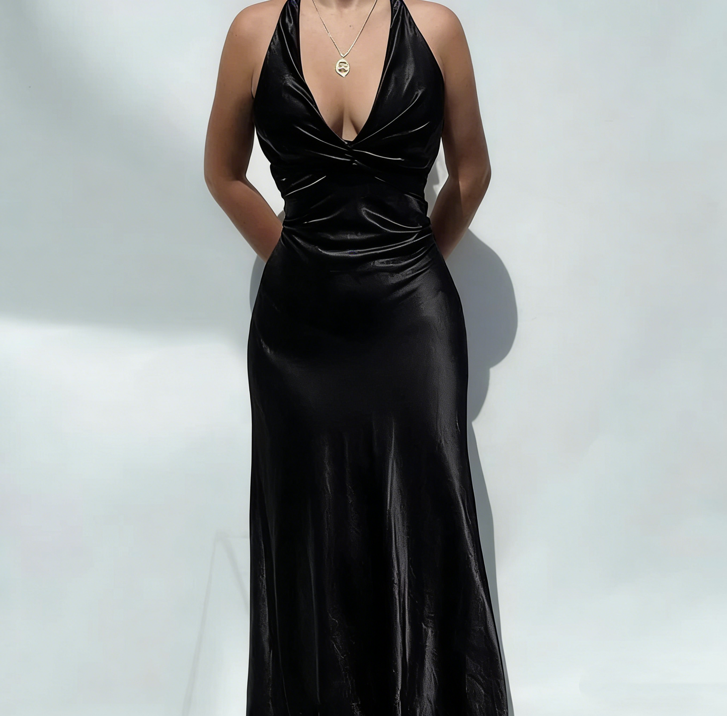 Glamorous Satin Halter-Neck Evening Gown Vintage Sheath Prom Dress DP2276