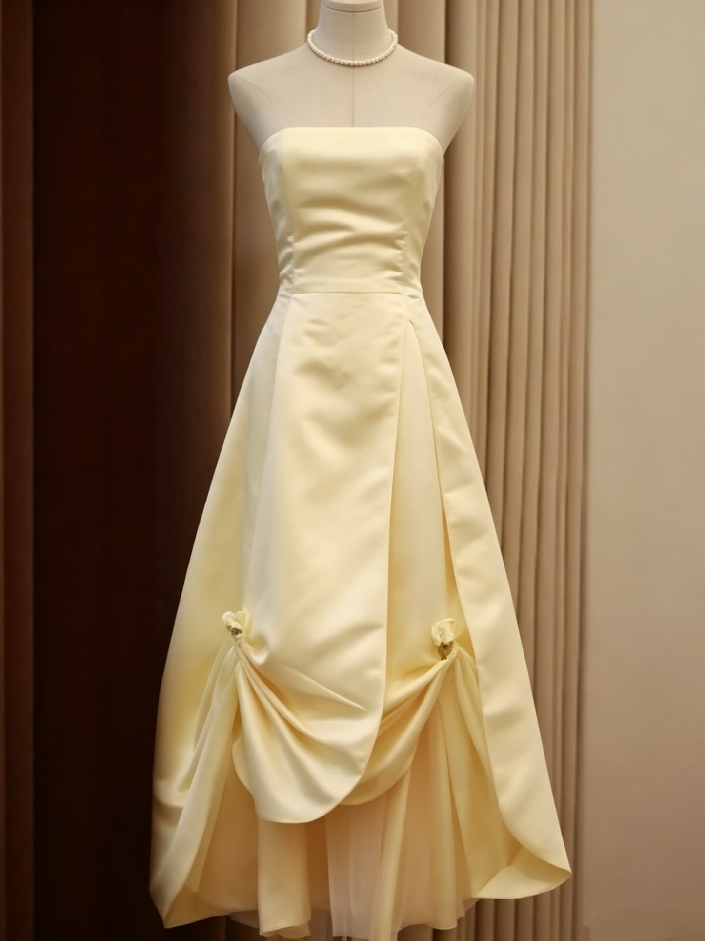 Vintage Strapless Ivory Satin A-Line Wedding Dress DP8380