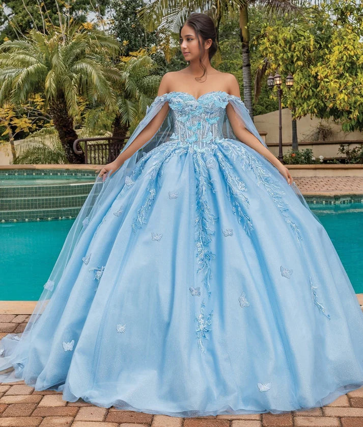 Robe de bal élégante bleu clair à épaules dénudées et décolleté en cœur orné d'appliqués DP7239