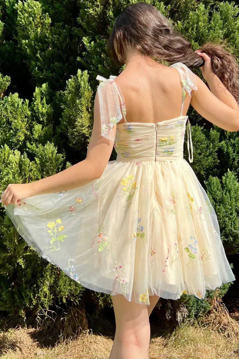 Elegant Floral Embroidered Spaghetti Strap Tulle A-Line Homecoming Dress DP8540