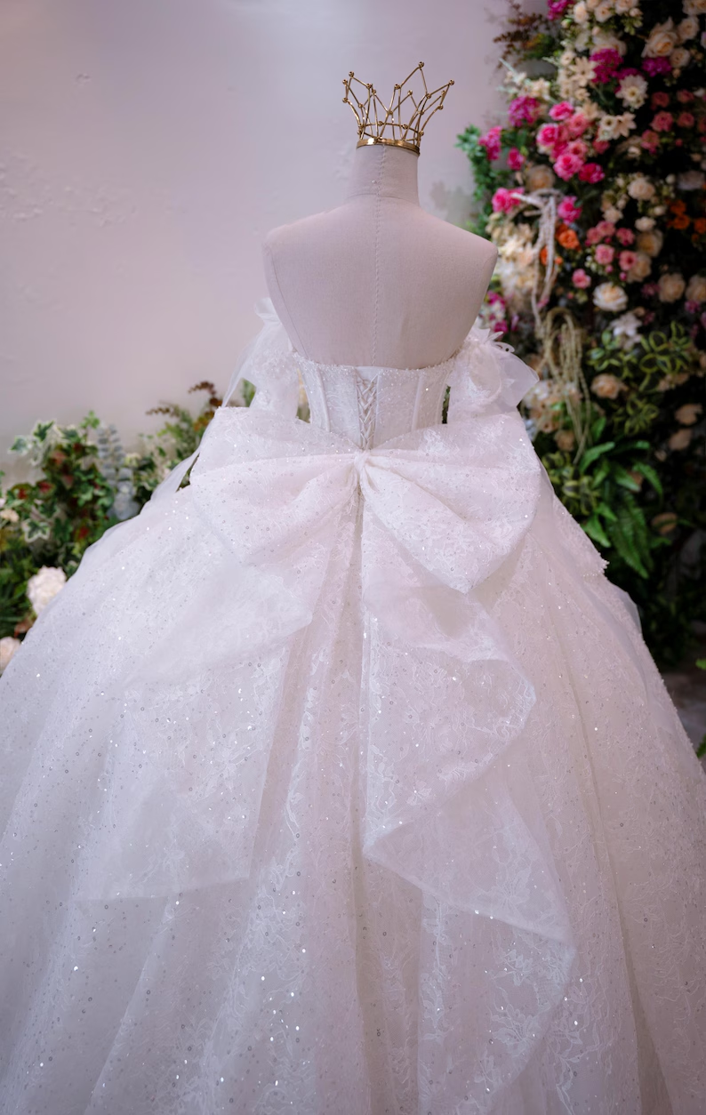 Elegant Off-the-Shoulder Glitter Lace A-Line Wedding Dress DP8391
