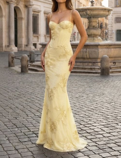 Elegant Spaghetti Strap Mermaid Floral Appliqué Prom Gown DP8178