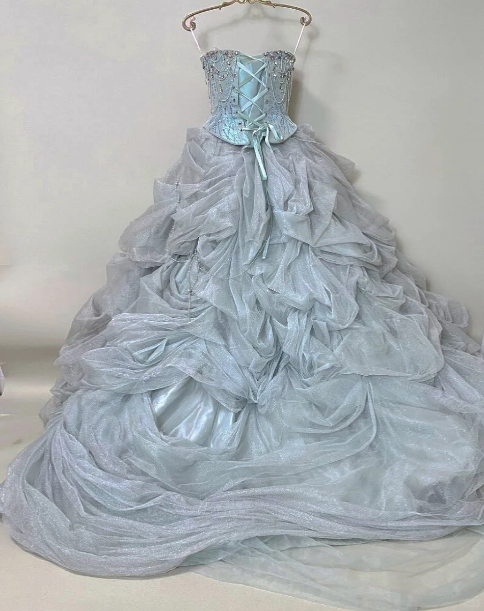 Vintage Eisblaues trägerloses, perlenbesetztes Rüschen-Glitzer-Tüll-Ballkleid für Sweet 15 Quinceañera DP7556
