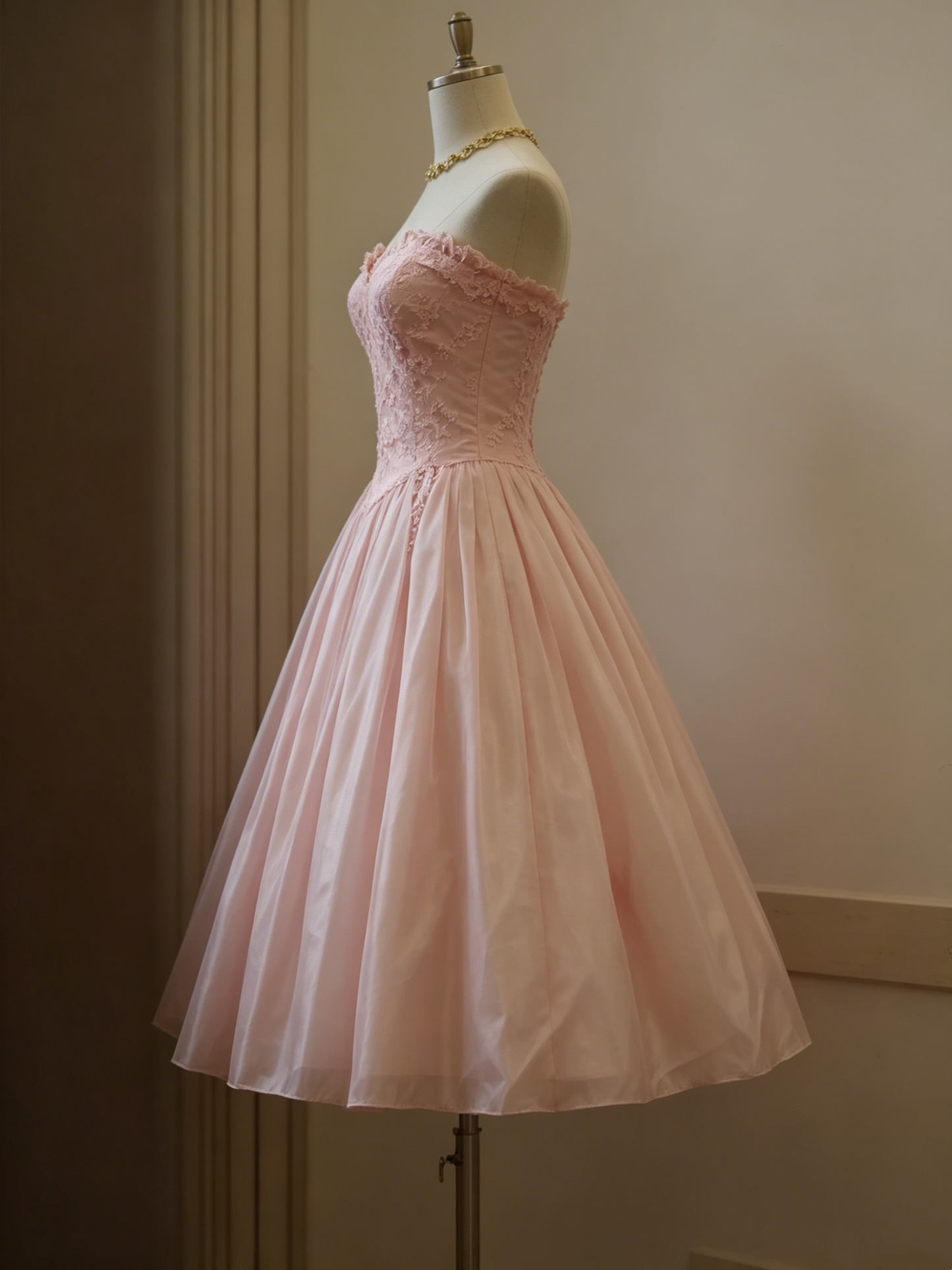 Vintage Pink Strapless Lace Bodice Sweetheart Tea-Length A-Line Homecoming Dress DP8377