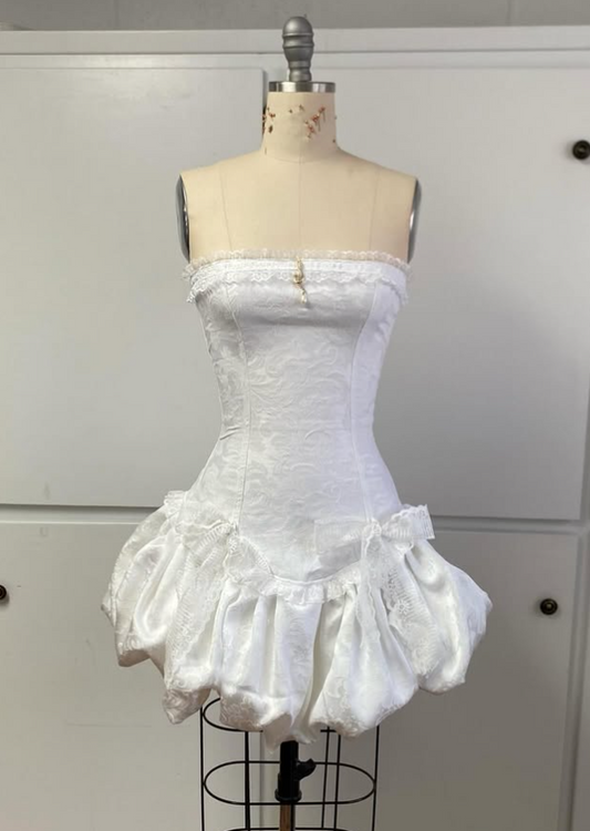 Vintage White Strapless A-line Lace Lace-up Short Party Dresses Homecoming Dress, DP5785