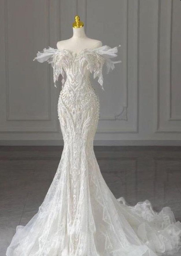 Opulent Beaded Feather-Trimmed Mermaid Wedding Dress Off-Shoulder Bridal Gown DP7036