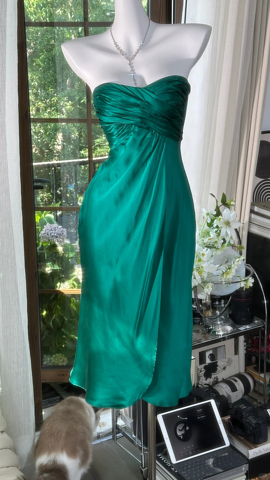 Bezauberndes dunkelgrünes herzförmiges trägerloses Etuikleid aus Satin, Ballkleid, Abendkleid DP6310